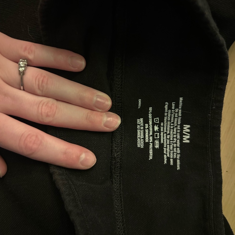 Workout Outfit - Picture 3 of 6